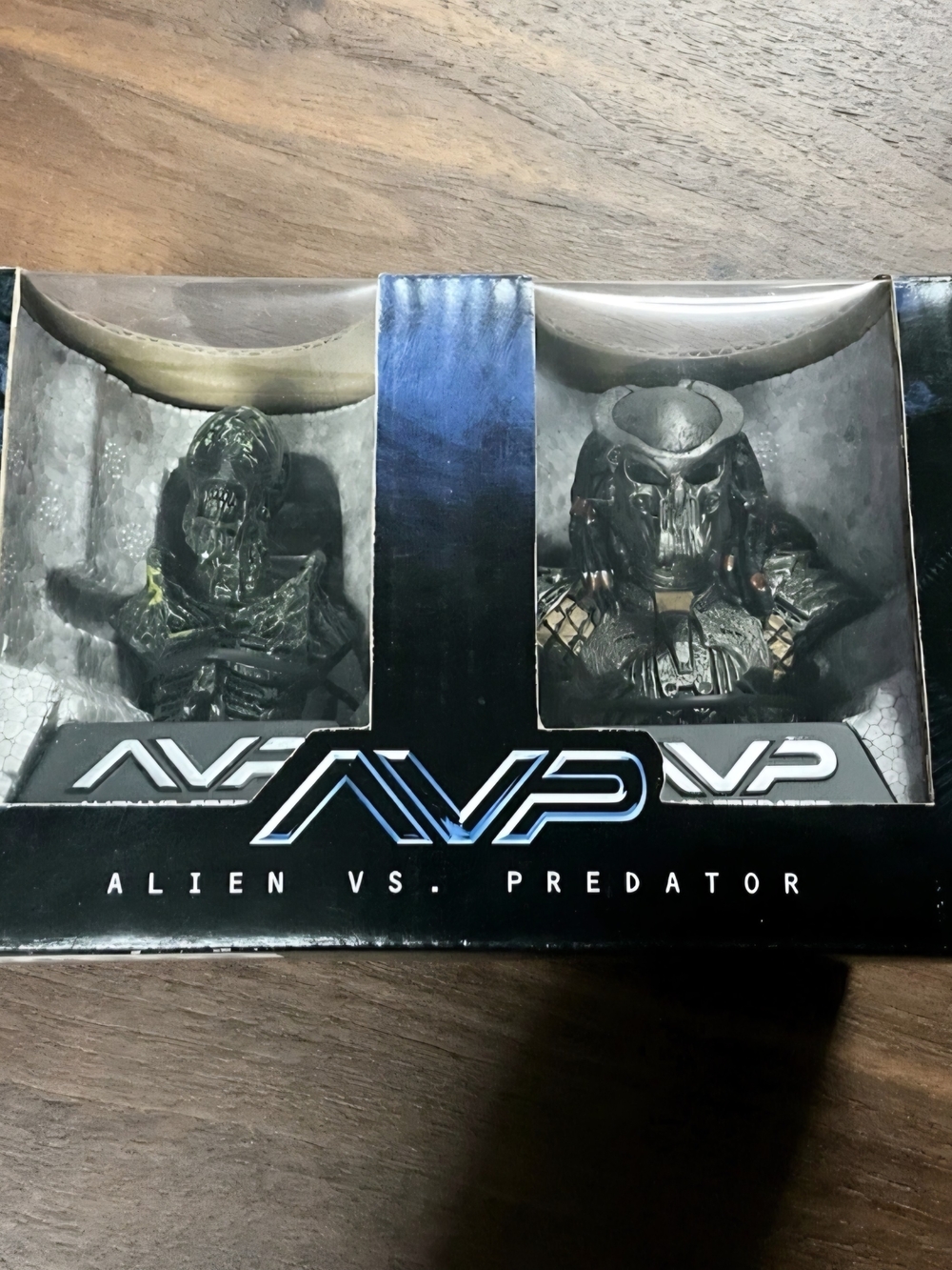 Alien vs. Predator AVP Collectible Figure Set - Black